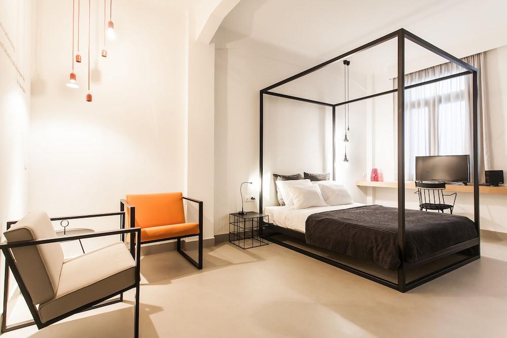 אתונה Monastiraki Suites By Livin Urbban מראה חיצוני תמונה